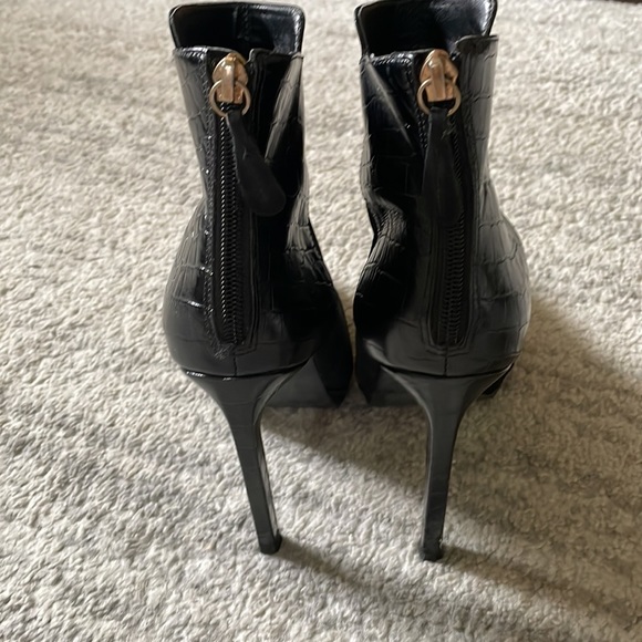 Steve Madden booties - Picture 2 of 7
